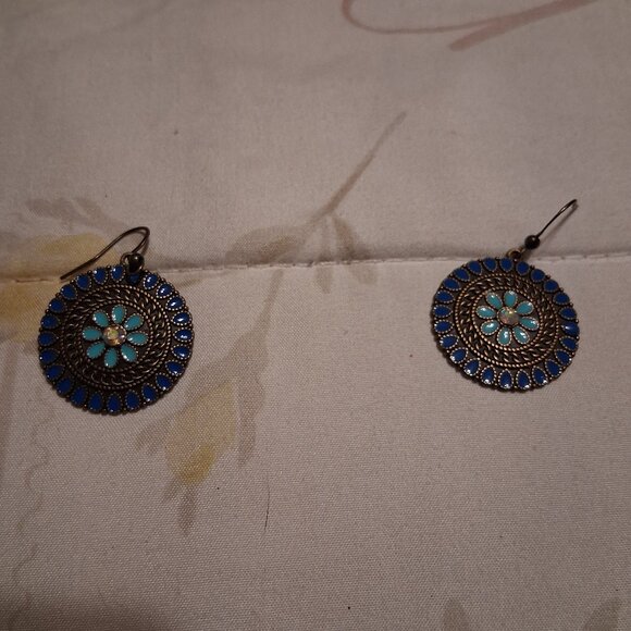 BOHO EARRINGS - Picture 1 of 1